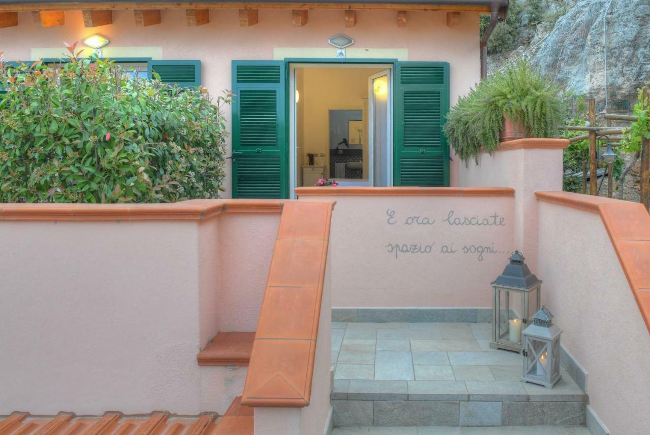 La Locanda Di Cucco Finale Ligure Exterior foto